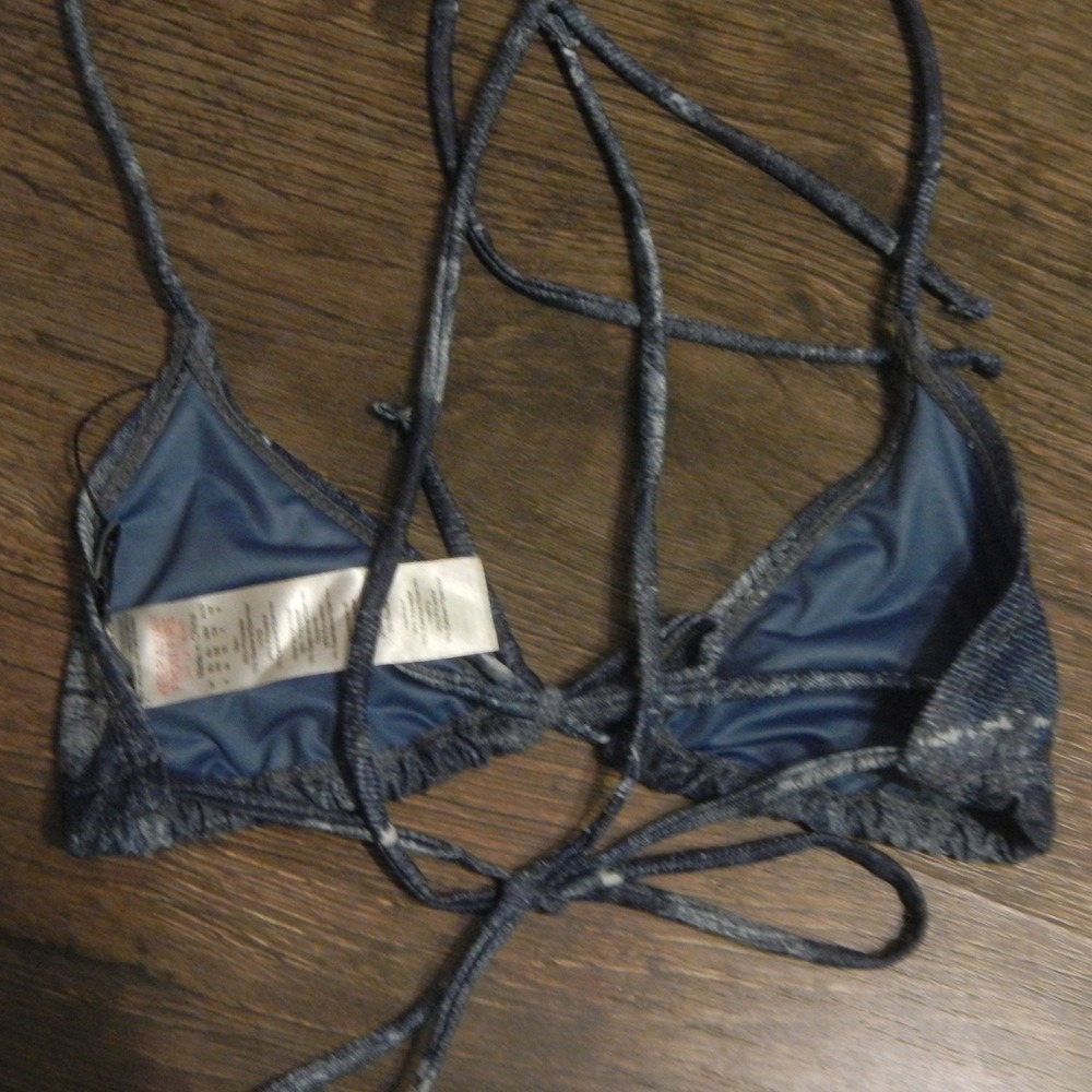 Nasty Gal Denim Print Triangle Bikini Top Swimsuit Beach Summer - Picture 4 of 4